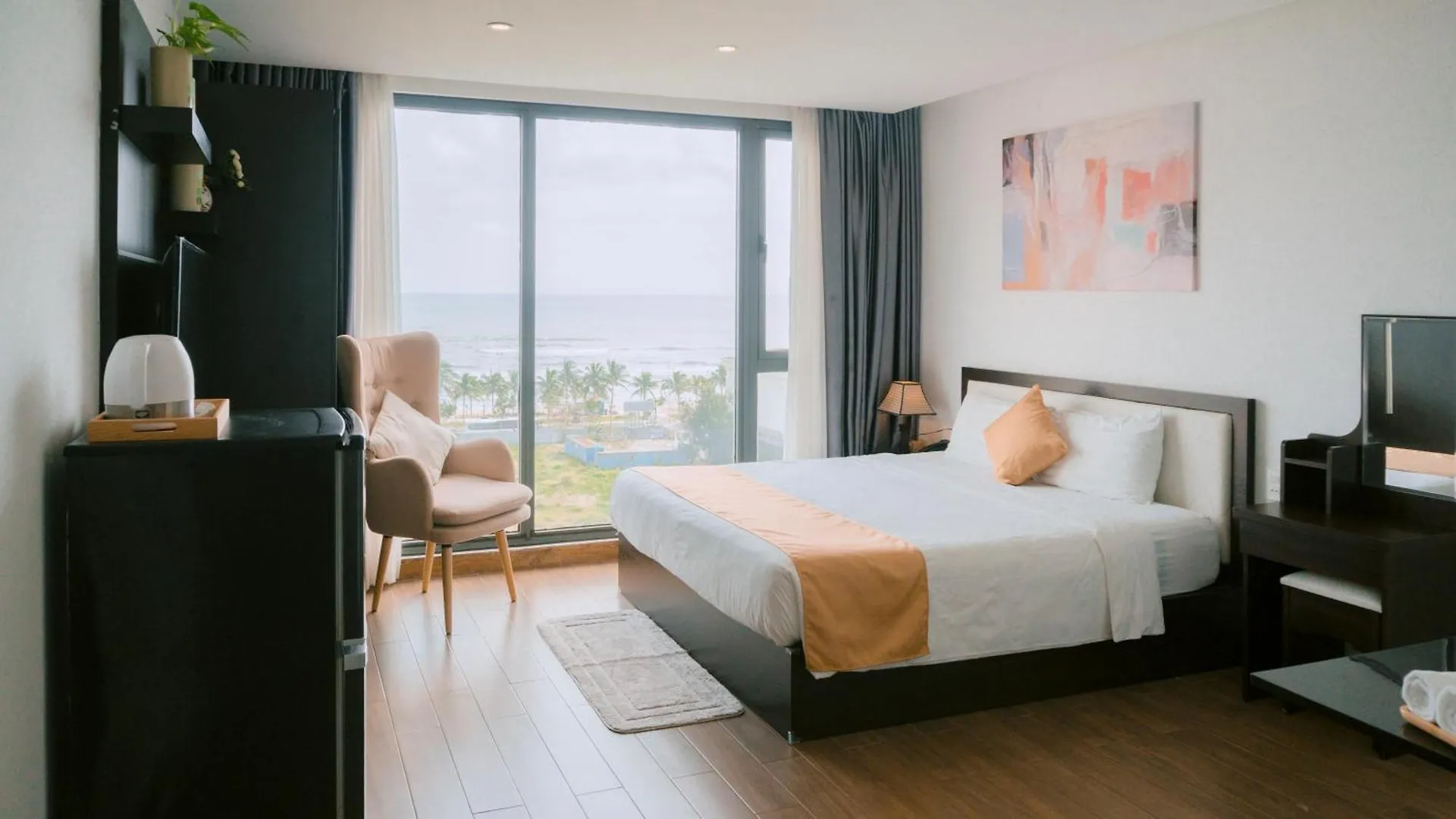 Horizon Front Beach Hotel Danang 3*, Da Nang